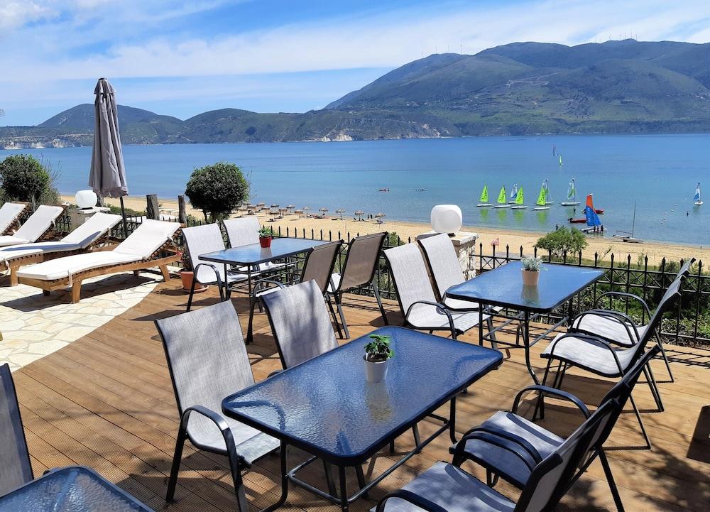 Kouvalata Lazaratos Hotel מראה חיצוני תמונה