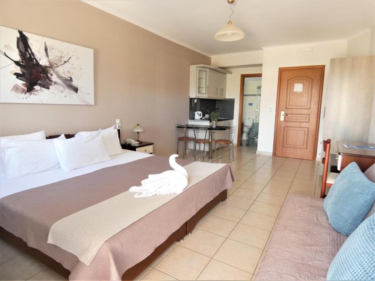Kouvalata Lazaratos Hotel מראה חיצוני תמונה